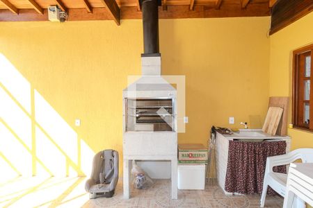 Casa à venda com 250m², 4 quartos e 4 vagas Casa à venda com 250m², 4 quartos e 4 vagasEspaço Gourmet