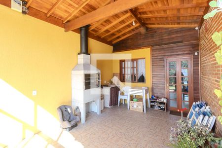 Casa à venda com 250m², 4 quartos e 4 vagas Casa à venda com 250m², 4 quartos e 4 vagasEspaço Gourmet