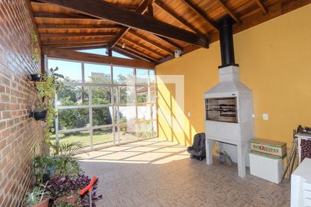 Casa à venda com 250m², 4 quartos e 4 vagas Casa à venda com 250m², 4 quartos e 4 vagasEspaço Gourmet