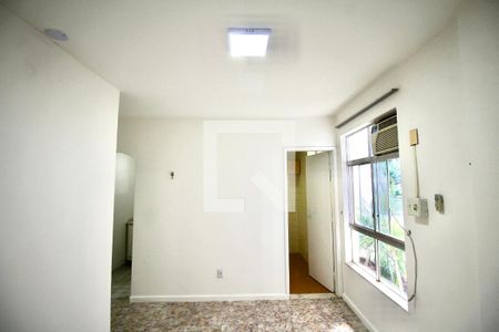Sala de apartamento para alugar com 1 quarto, 60m² em Vila Laura, Salvador