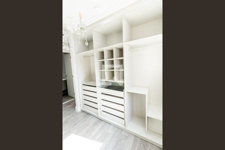 Apartamento para alugar com 64m², 1 quarto e 1 vaga Apartamento para alugar com 64m², 1 quarto e 1 vagaCloset