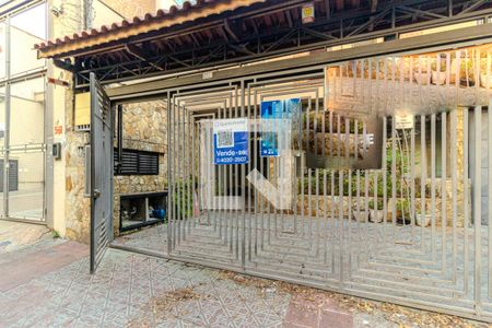 Casa à venda com 533m², 4 quartos e 4 vagasPortão