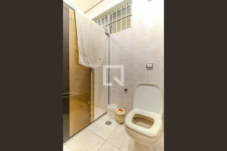 Casa à venda com 533m², 4 quartos e 4 vagasBanheiro