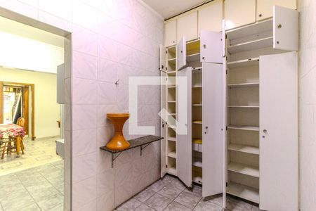 Casa à venda com 533m², 4 quartos e 4 vagasCozinha 1