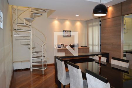 Sala de apartamento para alugar com 3 quartos, 180m² em Alvorada, Contagem