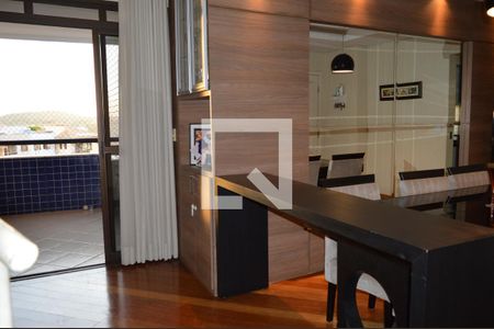 Sala de apartamento à venda com 3 quartos, 180m² em Alvorada, Contagem