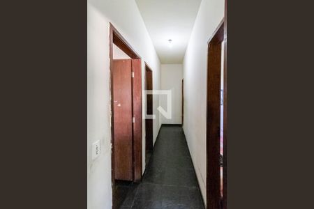 Corredor de casa à venda com 3 quartos, 360m² em Copacabana, Belo Horizonte