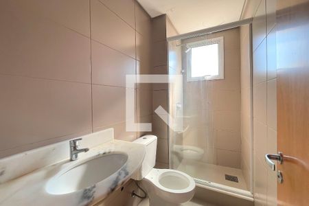 Banheiro da Suíte de apartamento para alugar com 1 quarto, 60m² em Rio Branco, Porto Alegre