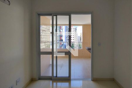 Sala de apartamento para alugar com 2 quartos, 84m² em Aviação, Praia Grande