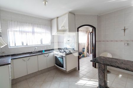 Casa à venda com 395m², 6 quartos e 4 vagas Casa à venda com 395m², 6 quartos e 4 vagasCozinha