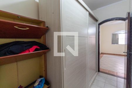 Casa à venda com 395m², 6 quartos e 4 vagas Casa à venda com 395m², 6 quartos e 4 vagasCloset da suíte 2