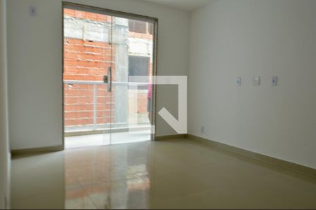 Sala  de apartamento para alugar com 2 quartos, 66m² em Taquara, Rio de Janeiro