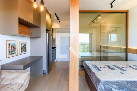 Sala/Quarto de apartamento para alugar com 1 quarto, 27m² em Santo Amaro, São Paulo