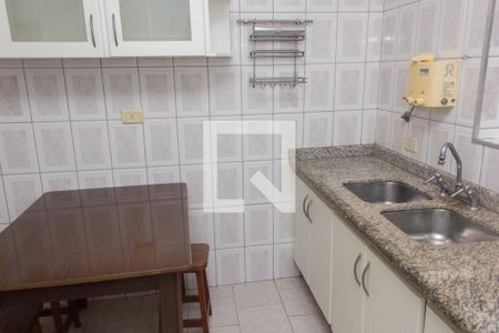 Casa à venda com 360m², 2 quartos e 1 vaga Casa à venda com 360m², 2 quartos e 1 vagaCozinha
