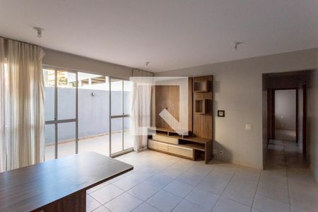 Sala de apartamento para alugar com 3 quartos, 201m² em Nova Suíça, Belo Horizonte