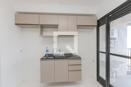 Cozinha de apartamento para alugar com 2 quartos, 40m² em Parque Maria Helena, São Paulo