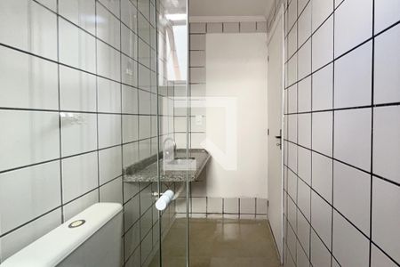 Banheiro de kitnet/studio para alugar com 1 quarto, 30m² em Centro, Vinhedo