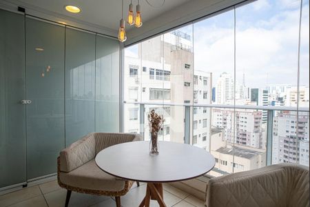Varanda da Sala/Quarto de kitnet/studio à venda com 1 quarto, 35m² em Consolação, São Paulo