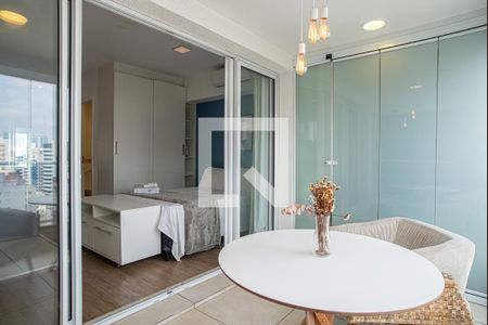 Varanda da Sala/Quarto de kitnet/studio à venda com 1 quarto, 35m² em Consolação, São Paulo