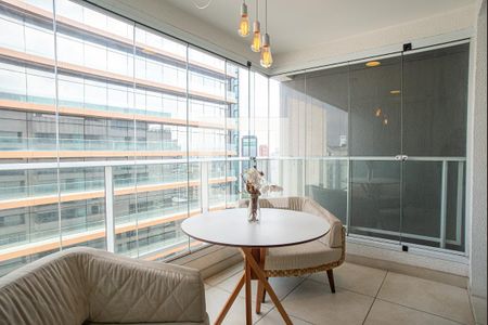 Varanda da Sala/Quarto de kitnet/studio à venda com 1 quarto, 35m² em Consolação, São Paulo