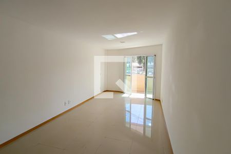 sala de apartamento para alugar com 2 quartos, 83m² em Taquara, Rio de Janeiro