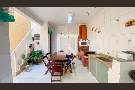 Casa à venda com 125m², 3 quartos e sem vagaÁrea de Serviço