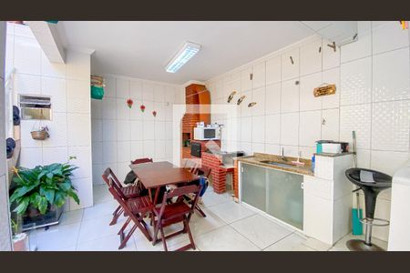 Casa à venda com 125m², 3 quartos e sem vagaÁrea de Serviço