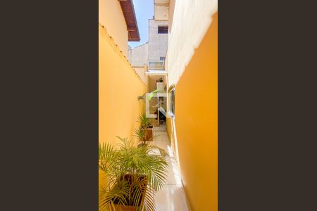 Casa à venda com 125m², 3 quartos e sem vagaCorredor - Quintal