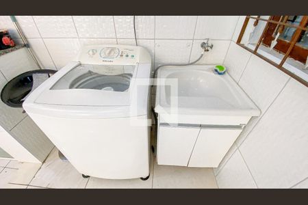 Casa à venda com 125m², 3 quartos e sem vagaÁrea de Serviço