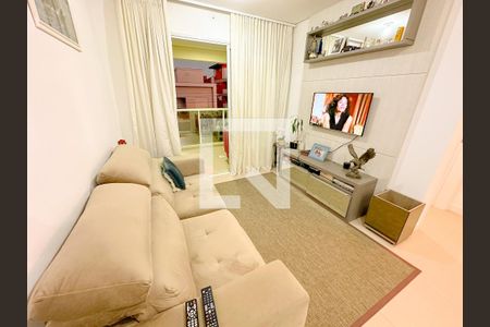 Sala de TV de apartamento para alugar com 2 quartos, 104m² em Canasvieiras, Florianópolis