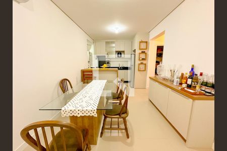 Sala de Jantar de apartamento para alugar com 2 quartos, 104m² em Canasvieiras, Florianópolis
