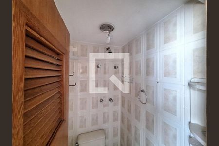 Apartamento à venda com 100m², 3 quartos e 2 vagas Apartamento à venda com 100m², 3 quartos e 2 vagasBanheiro de serviço