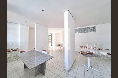 Apartamento à venda com 100m², 3 quartos e 2 vagas Apartamento à venda com 100m², 3 quartos e 2 vagasÁrea comum - Salão de festas