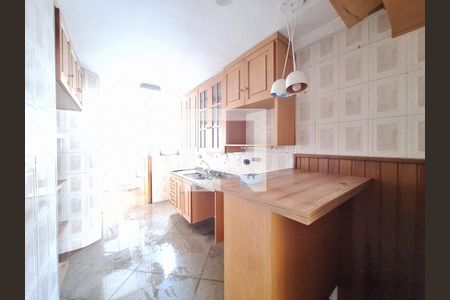Apartamento à venda com 100m², 3 quartos e 2 vagas Apartamento à venda com 100m², 3 quartos e 2 vagasCozinha