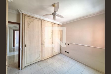 Apartamento à venda com 100m², 3 quartos e 2 vagas Apartamento à venda com 100m², 3 quartos e 2 vagasSuíte
