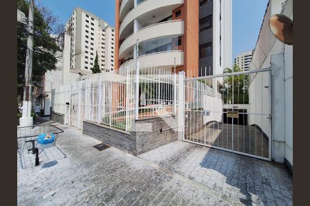 Apartamento à venda com 100m², 3 quartos e 2 vagas Apartamento à venda com 100m², 3 quartos e 2 vagasFachada