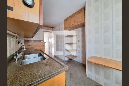 Apartamento à venda com 100m², 3 quartos e 2 vagas Apartamento à venda com 100m², 3 quartos e 2 vagasCozinha