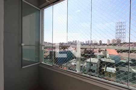 Sacada envidraçada de apartamento para alugar com 2 quartos, 44m² em Vila Ema, São Paulo