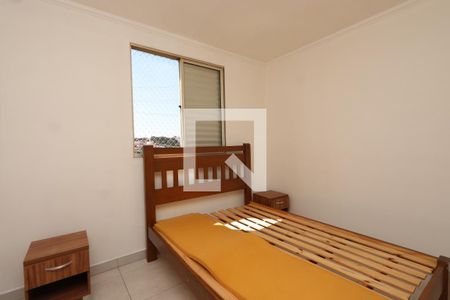 Quarto 1 de apartamento para alugar com 2 quartos, 44m² em Vila Ema, São Paulo