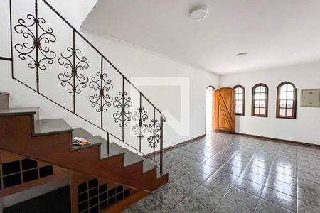 Casa para alugar com 3 quartos, 198m² em Vila Ester (zona Norte), São Paulo