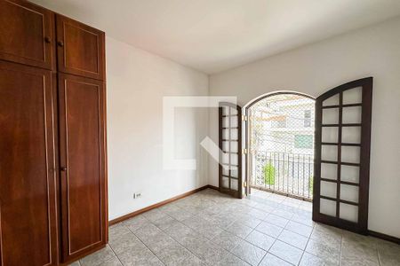 Quarto de casa para alugar com 3 quartos, 198m² em Vila Ester (zona Norte), São Paulo
