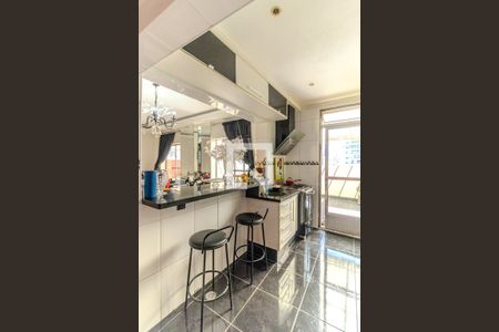 Apartamento à venda com 120m², 3 quartos e sem vagaCozinha