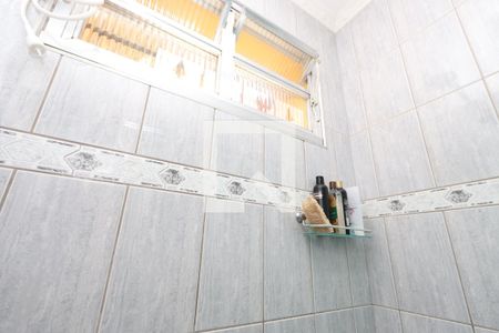 Casa à venda com 130m², 2 quartos e 2 vagasBanheiro 2