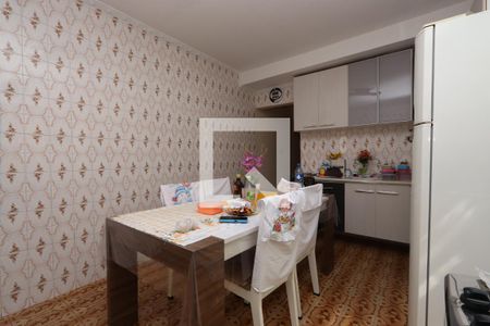 Casa à venda com 130m², 2 quartos e 2 vagasCozinha