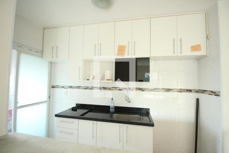 Apartamento para alugar com 56m², 2 quartos e 2 vagasCozinha