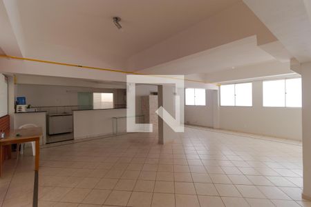Apartamento à venda com 100m², 2 quartos e 1 vaga Apartamento à venda com 100m², 2 quartos e 1 vagaÁrea comum - Salão de festas