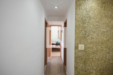 Corredor de apartamento para alugar com 3 quartos, 80m² em Jardim Piracuama, São Paulo