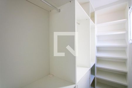 Apartamento à venda com 60m², 2 quartos e 1 vaga Apartamento à venda com 60m², 2 quartos e 1 vagaCloset do quarto 2