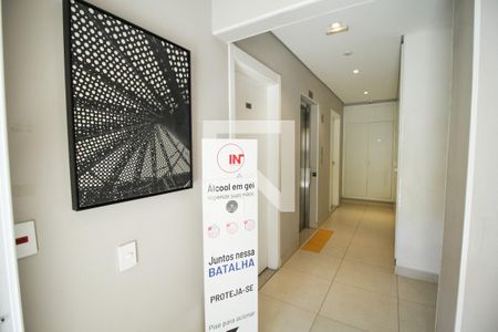 Apartamento à venda com 44m², 2 quartos e sem vagaÁrea comum
