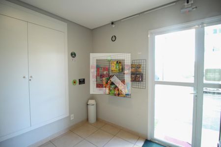 Apartamento à venda com 44m², 2 quartos e sem vagaÁrea comum